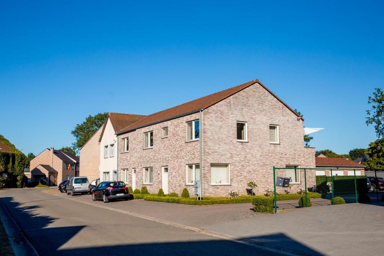 Casa Roman Zonhoven Exteriör bild