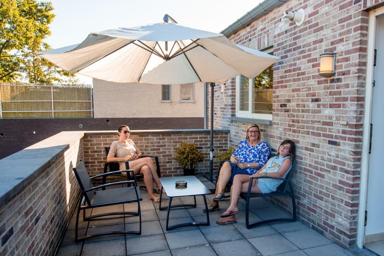 Casa Roman Zonhoven Exteriör bild
